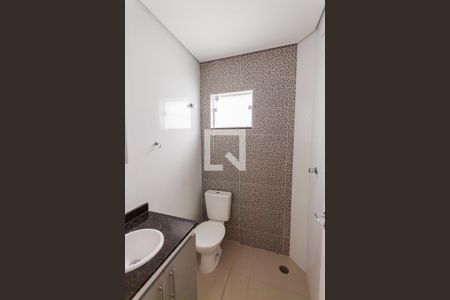 Banheiro  de apartamento à venda com 2 quartos, 56m² em Parque Novo Oratório, Santo André
