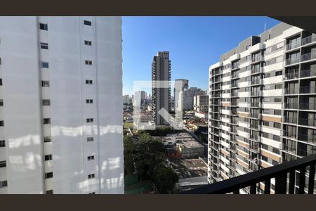 Vista da sacada Sala de apartamento para alugar com 1 quarto, 30m² em Pinheiros, São Paulo