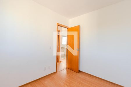 Quarto 1 de apartamento para alugar com 2 quartos, 41m² em Cavalhada, Porto Alegre