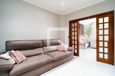 Sala de TV de casa de condomínio para alugar com 4 quartos, 272m² em Jardim Astro, Sorocaba