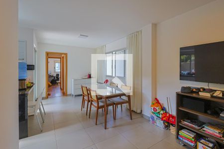Sala de apartamento à venda com 2 quartos, 82m² em Boa Viagem, Belo Horizonte
