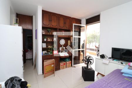 Sala 2 de casa à venda com 5 quartos, 400m² em Portuguesa, Rio de Janeiro