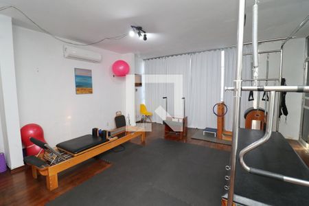 Sala 1 de casa à venda com 5 quartos, 400m² em Portuguesa, Rio de Janeiro