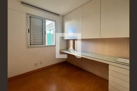 Quarto 1 de apartamento à venda com 4 quartos, 137m² em Calafate, Belo Horizonte