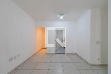 Sala de apartamento à venda com 3 quartos, 85m² em Jardim Tupanci, Barueri