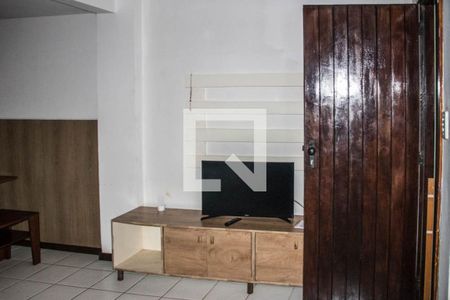 Sala de casa de condomínio para alugar com 3 quartos, 108m² em Stella Maris, Salvador