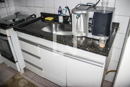 Cozinha de casa de condomínio para alugar com 3 quartos, 108m² em Stella Maris, Salvador