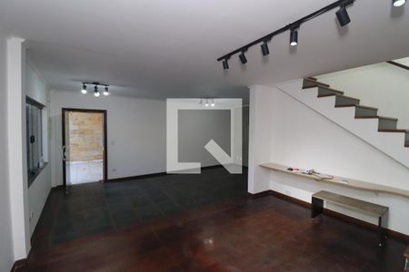 Sala de TV de casa para alugar com 3 quartos, 240m² em Vila Carrão, São Paulo