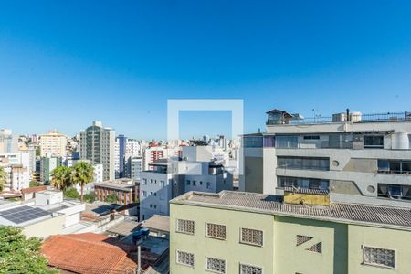 Sala de apartamento à venda com 3 quartos, 77m² em Grajaú, Belo Horizonte