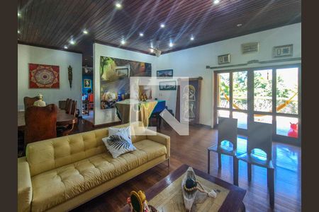 Sala de casa para alugar com 8 quartos, 500m² em Vargem Grande, Rio de Janeiro