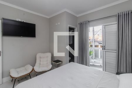Suite de casa para alugar com 3 quartos, 240m² em Vila Talarico, São Paulo