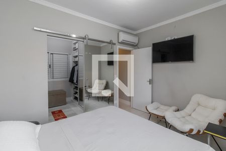 Suite de casa à venda com 3 quartos, 240m² em Vila Talarico, São Paulo