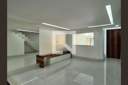 Sala de casa de condomínio para alugar com 3 quartos, 140m² em Vargem Pequena, Rio de Janeiro