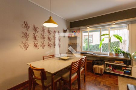 Sala de apartamento para alugar com 3 quartos, 100m² em Rio Branco, Porto Alegre