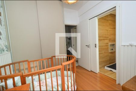 Suite de apartamento à venda com 2 quartos, 66m² em Funcionários, Belo Horizonte
