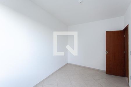Quarto 2 de casa à venda com 2 quartos, 60m² em Frei Leopoldo, Belo Horizonte