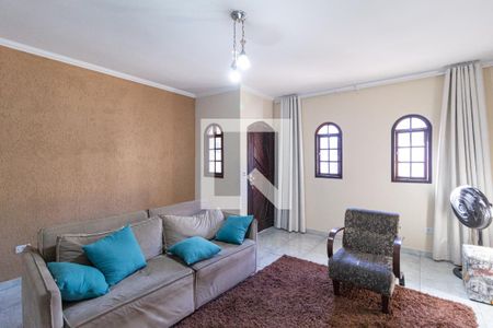 Sala de casa à venda com 3 quartos, 250m² em Santa Maria, Osasco