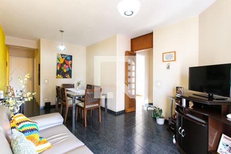 Sala de apartamento à venda com 2 quartos, 65m² em Vila Azevedo, São Paulo