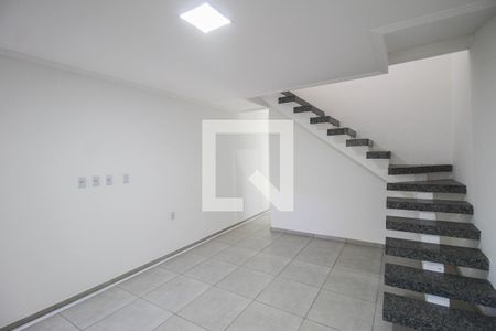 Sala de casa para alugar com 2 quartos, 92m² em Cabral, Nilópolis