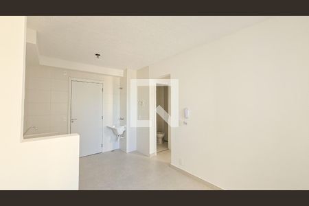 Sala / Cozinha de apartamento para alugar com 2 quartos, 160m² em Socorro, São Paulo