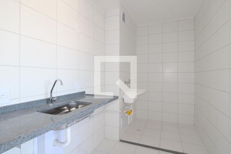 Sala/Cozinha e Área de Serviço de apartamento para alugar com 2 quartos, 42m² em Cidade Antônio Estevão de Carvalho, São Paulo