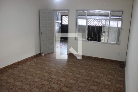 Sala de casa para alugar com 3 quartos, 240m² em Vila São Jorge, São Vicente