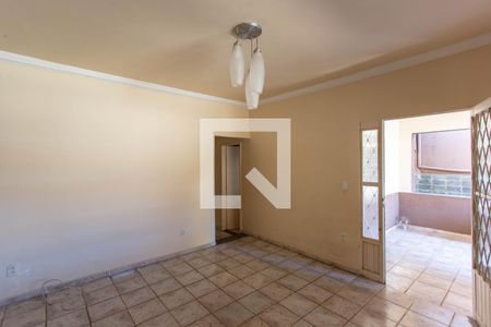 Sala de casa à venda com 4 quartos, 360m² em Floramar, Belo Horizonte