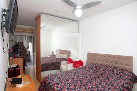 Quarto 1 Suíte de apartamento para alugar com 2 quartos, 120m² em Rio Branco, Porto Alegre