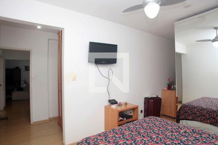 Quarto 1 Suíte de apartamento para alugar com 2 quartos, 120m² em Rio Branco, Porto Alegre