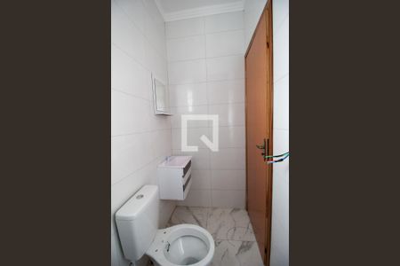 Banheiro de kitnet/studio para alugar com 1 quarto, 34m² em Parque Vitória Regia, Sorocaba