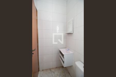 Banheiro de kitnet/studio para alugar com 1 quarto, 35m² em Parque Vitória Regia, Sorocaba