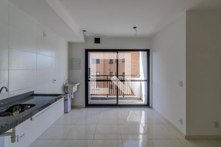 Sala de apartamento para alugar com 2 quartos, 41m² em Jardim Ampliação, São Paulo
