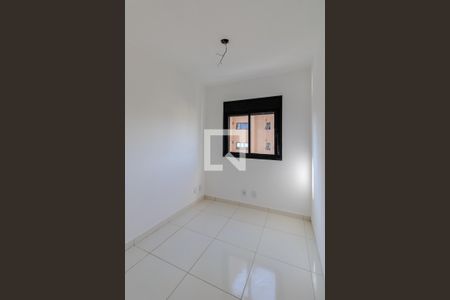 Quarto 1 de apartamento para alugar com 2 quartos, 41m² em Jardim Ampliação, São Paulo