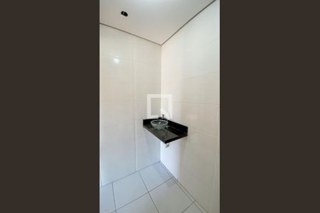 Banheiro de apartamento para alugar com 1 quarto, 50m² em Vila Bela Vista, Santo André