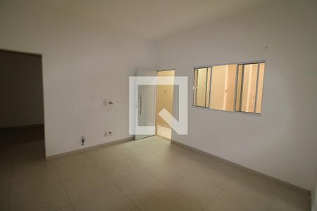Sala de casa à venda com 4 quartos, 108m² em Vila Medeiros, São Paulo