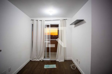 Sala de apartamento para alugar com 2 quartos, 54m² em Taboão, Diadema