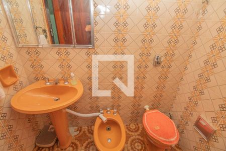 Casa à venda com 381m², 3 quartos e 10 vagas Casa à venda com 381m², 3 quartos e 10 vagasBanheiro