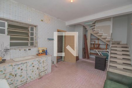 Casa à venda com 381m², 3 quartos e 10 vagas Casa à venda com 381m², 3 quartos e 10 vagasCozinha 2