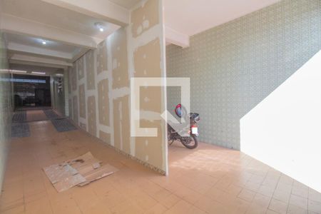 Casa à venda com 381m², 3 quartos e 10 vagas Casa à venda com 381m², 3 quartos e 10 vagasGaragem