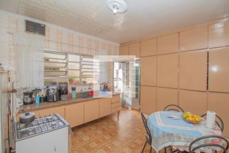 Casa à venda com 381m², 3 quartos e 10 vagas Casa à venda com 381m², 3 quartos e 10 vagasCozinha