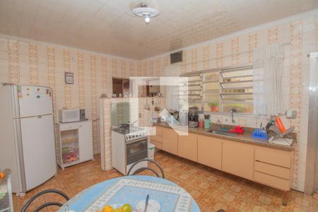 Casa à venda com 381m², 3 quartos e 10 vagas Casa à venda com 381m², 3 quartos e 10 vagasCozinha