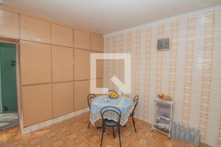 Casa à venda com 381m², 3 quartos e 10 vagas Casa à venda com 381m², 3 quartos e 10 vagasCozinha