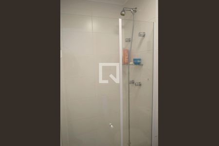 Banheiro social de apartamento para alugar com 1 quarto, 105m² em Pinheiros, São Paulo