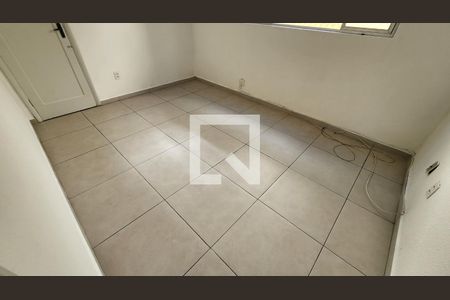Detalhe Sala de apartamento para alugar com 2 quartos, 65m² em Gonzaga, Santos