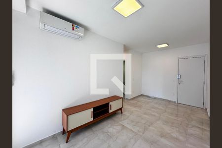 Sala de apartamento para alugar com 2 quartos, 67m² em Jardim das Acácias, São Paulo