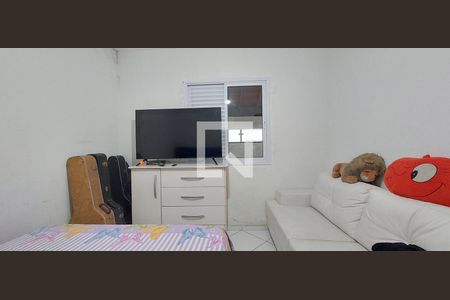 Casa à venda com 200m², 3 quartos e 4 vagas Casa à venda com 200m², 3 quartos e 4 vagasQuarto 3