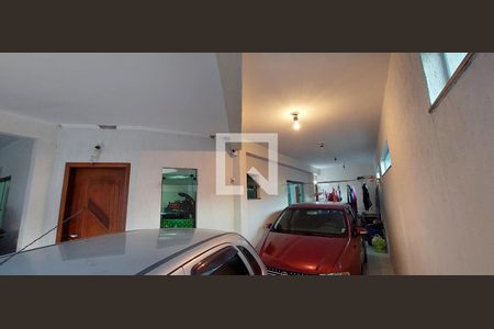 Casa à venda com 200m², 3 quartos e 4 vagas Casa à venda com 200m², 3 quartos e 4 vagasGaragem