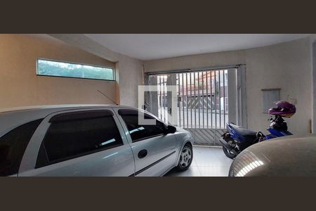 Casa à venda com 200m², 3 quartos e 4 vagas Casa à venda com 200m², 3 quartos e 4 vagasGaragem