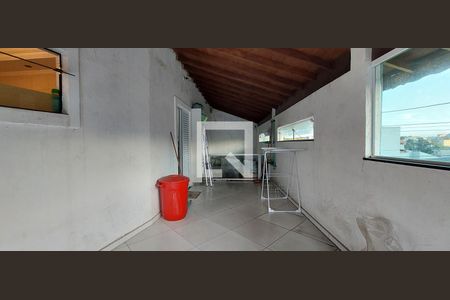 Casa à venda com 200m², 3 quartos e 4 vagas Casa à venda com 200m², 3 quartos e 4 vagasVaranda Quarto 2