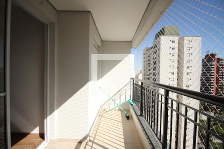 Apartamento para alugar com 3 quartos, 70m² em Vila Suzana, São Paulo